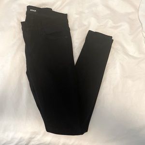 Hudson skinny jeans.  Women size 25